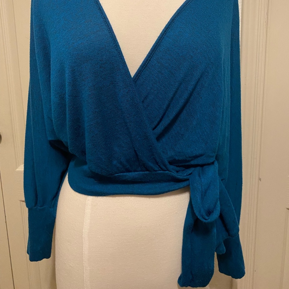 Sweater Blouse front tie V neck